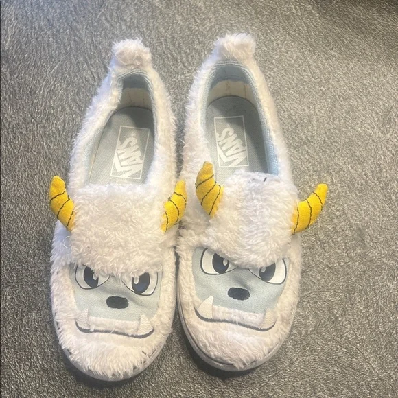 Vans White Fuzzy Yetti slide ons